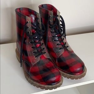 LUMBERJACK PLAID LACE UP DR. MARTENS RAINBOOTS